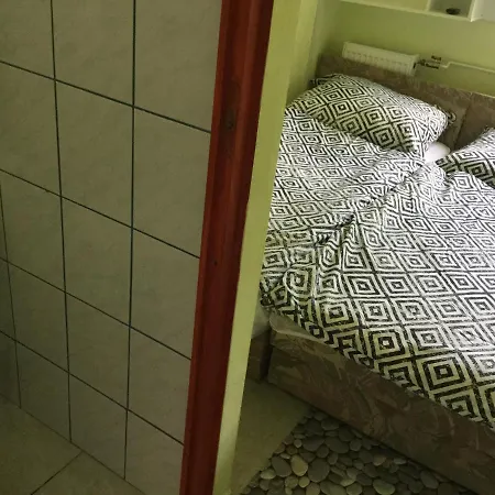 Balatongyoengye Vendeghaz Guest house Kungos