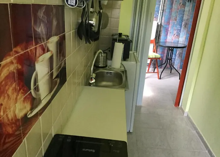 Guest house Balatongyoengye Vendeghaz Kungos