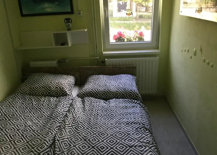 Balatongyoengye Vendeghaz Guest house