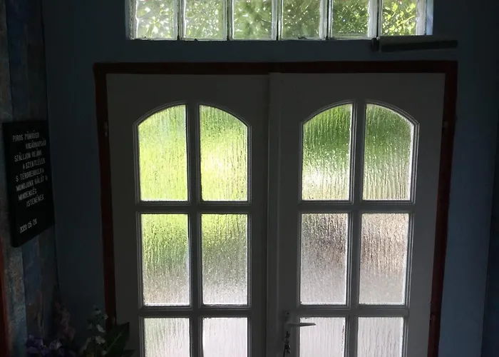 Balatongyoengye Vendeghaz Kungos